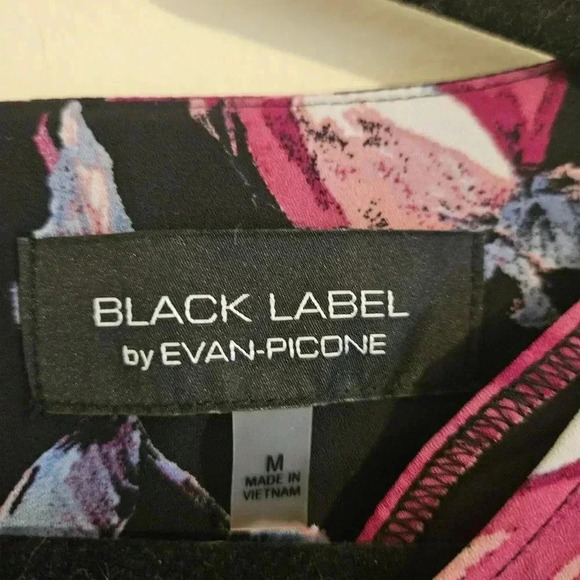 Black Label by Evan Piccone Floral Blouse - Picture 5 of 5